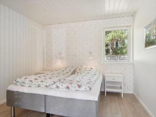 Holiday Home Asla - 400m from the sea by Interhome - 5