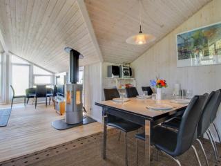 Holiday Home Edmer - 50m from the sea by Interhome - 5