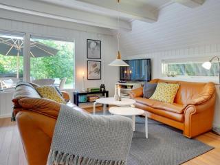 Holiday Home Elina - 500m from the sea by Interhome - 4