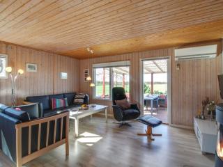 Holiday Home Yanne - 400m from the sea by Interhome - 8