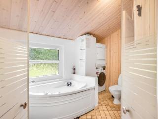 Holiday Home Akima - 700m from the sea by Interhome - 4