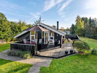 Holiday Home Peter - 400m from the sea by Interhome - 9