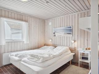 Holiday Home Viena - 400m from the sea by Interhome - 3