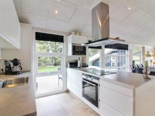 Holiday Home Herbiorn - 403m from the sea by Interhome - 3