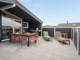 Holiday Home Eevert - 300m from the sea by Interhome - 9