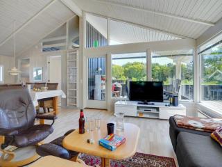 Holiday Home Harriet - 800m from the sea by Interhome - 2