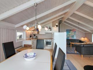 Holiday Home Sixten - 450m from the sea by Interhome - 4