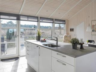 Holiday Home Mathias - 625m from the sea by Interhome - 1