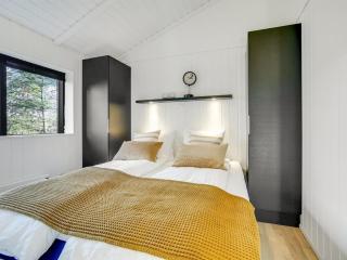 Holiday Home Remko - 1-5km from the sea by Interhome - 5