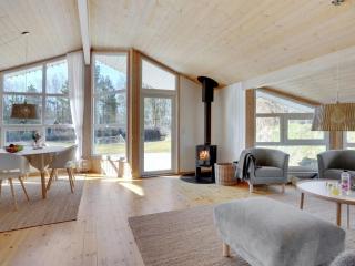 Holiday Home Mika - 1km from the sea by Interhome - 1