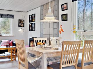 Holiday Home Harthe - 800m from the sea by Interhome - 7