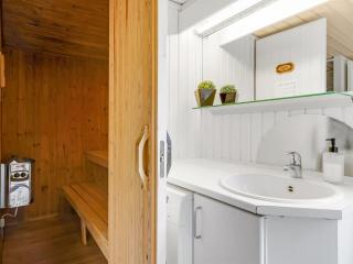 Holiday Home Halwarth - 250m from the sea by Interhome - 8