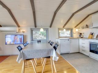 Holiday Home Igilfar - 700m from the sea by Interhome - 1