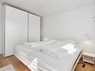 Holiday Home Thorlaf - 200m from the sea by Interhome - 1