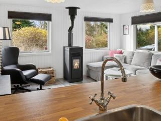 Holiday Home Silvana - 750m from the sea by Interhome - 5