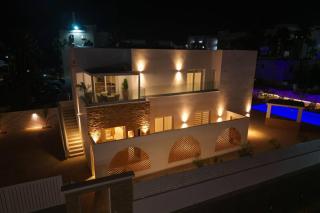 Christine Luxury Suites - 5BR VILLA - 0