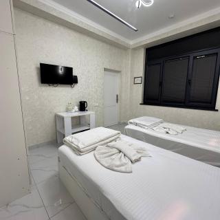 Saroy Hotel - 2