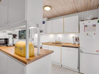 Holiday Home Asmine - 670m from the sea by Interhome - 2