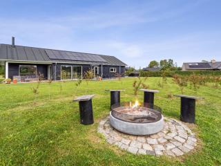 Holiday Home Amdi - 700m from the sea by Interhome - 9