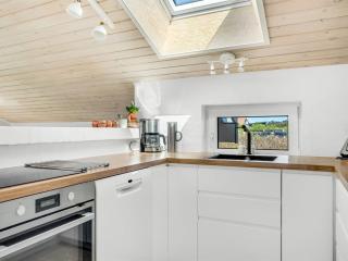Holiday Home Jenvold - 600m from the sea by Interhome - 6