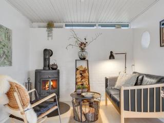 Holiday Home Elma - 350m from the sea by Interhome - 6