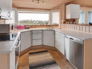 Holiday Home Ilkka - 400m from the sea by Interhome - 5