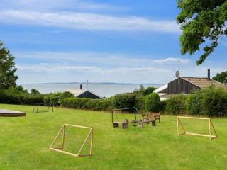 Holiday Home Edina - 350m from the sea by Interhome - 8