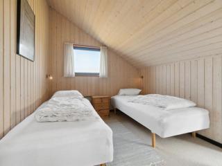 Holiday Home Henri - 500m from the sea by Interhome - 5