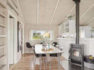 Holiday Home Jürgen - 293m from the sea by Interhome - 8
