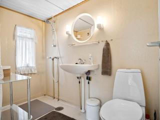 Holiday Home Aslak - 600m from the sea by Interhome - 6