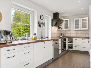 Holiday Home Ronia - 900m from the sea by Interhome - 2