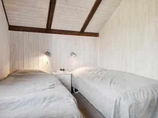 Holiday Home Irlin - 600m from the sea by Interhome - 5