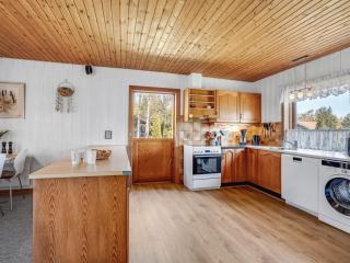 Holiday Home Hakon - 550m from the sea by Interhome - 2