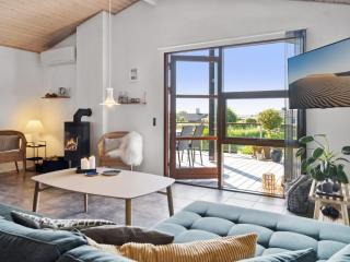 Holiday Home Kerstin - 400m from the sea by Interhome - 1