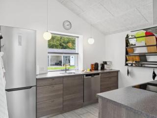 Holiday Home Gisl - 1-3km from the sea by Interhome - 7