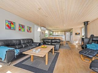 Holiday Home Mina - 600m to the fjord by Interhome - 3