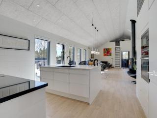 Holiday Home Henrikke - 500m to the fjord by Interhome - 1