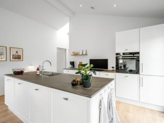 Holiday Home Malomir - 500m from the sea by Interhome - 1
