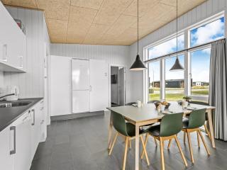 Holiday Home Ilindenka - 500m from the sea by Interhome - 6