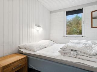 Holiday Home Pia - 250m to the fjord by Interhome - 3