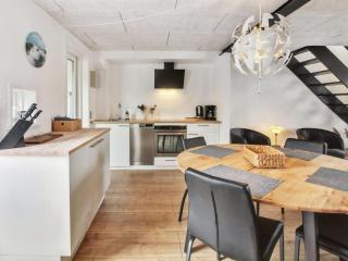 Apartment Ilka - 2-3km from the sea by Interhome - 1