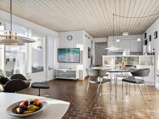 Holiday Home Leny - 900m from the sea by Interhome - 1