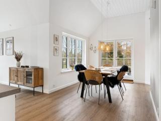 Holiday Home Emmalina - 1-3km from the sea by Interhome - 4