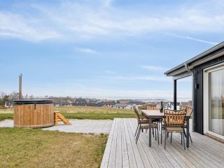 Holiday Home Ferdine - 1-5km from the sea by Interhome - 6