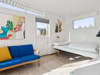Holiday Home Sylvia - 450m from the sea by Interhome - 5