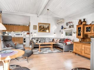 Holiday Home Amai - 100m from the sea by Interhome - 9