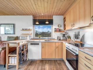 Holiday Home Moreen - 200m to the fjord by Interhome - 1