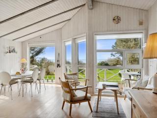 Holiday Home Marius - 30m from the sea by Interhome - 2