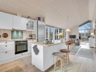 Holiday Home Preben - 50m from the sea by Interhome - 5