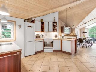 Holiday Home Ronna - 2-2km from the sea by Interhome - 1